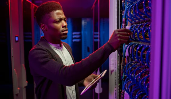 Infrastructure cloud privé sécurisée pour entreprises avec protection des données, performance et conformité